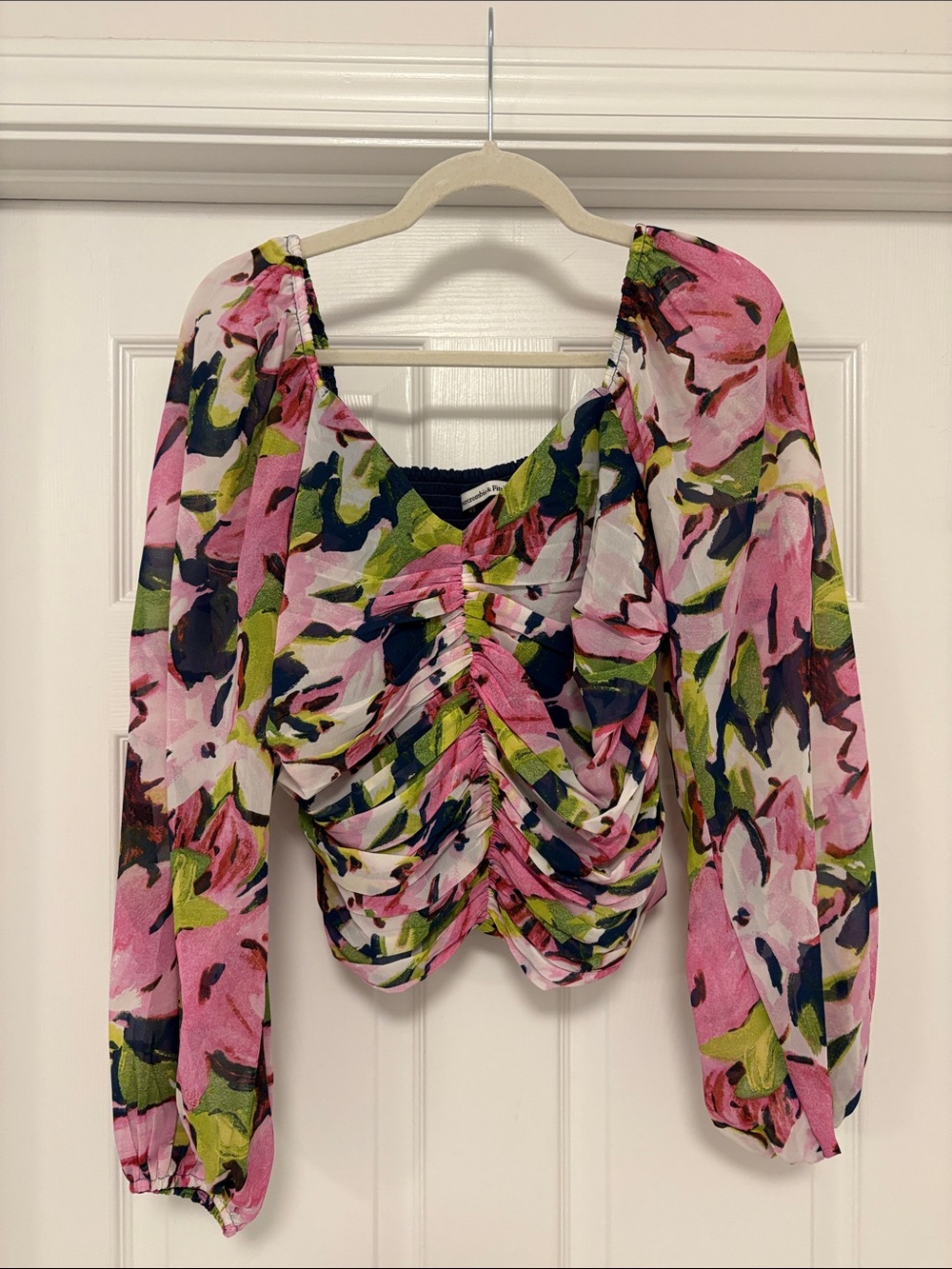 Abercrombie & Fitch Pink Multi Floral Ruched Long-Sleeve Crop Top